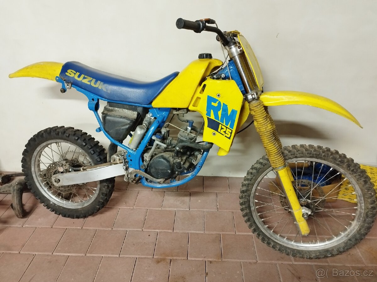 Suzuki RM 125 motokros