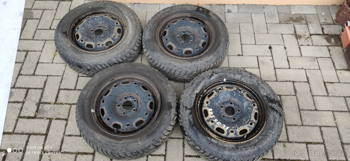 Škoda Fabia-celoroční kola 165/70 r14-disk 5x100mm