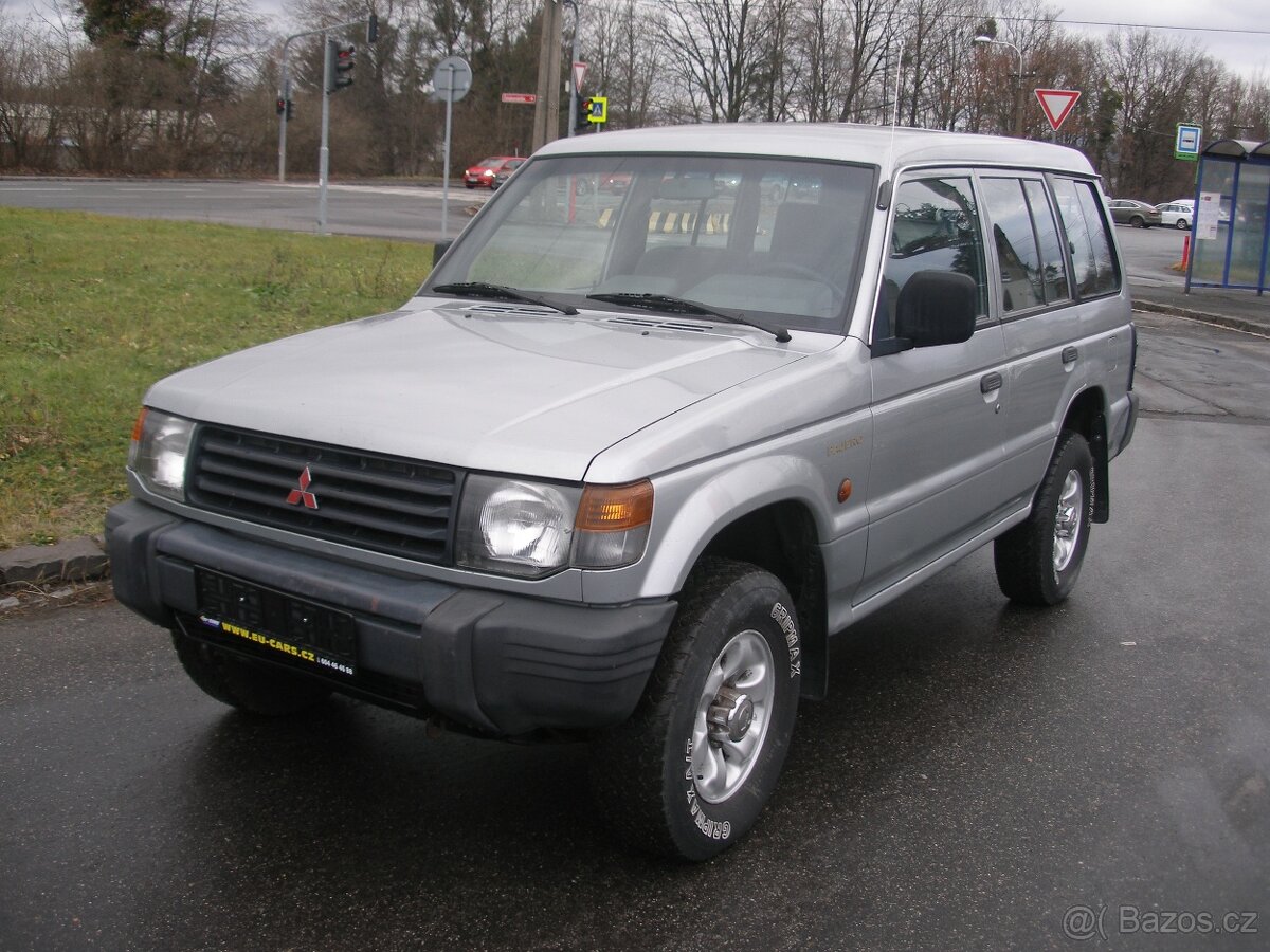 MITSUBISHI PAJERO,2.5TD,73KW,4x4,BEZ KOROZE,NOVÁ STK