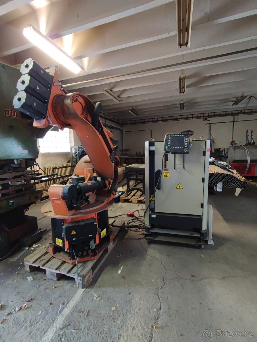 Svařovací Robot Kuka KR 125/3