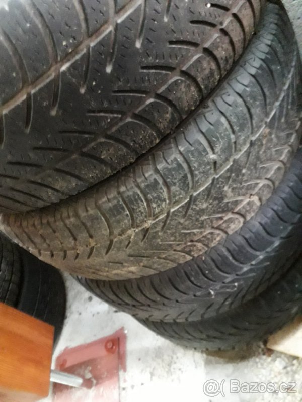 Pneu sada 205/60 R15 zimní