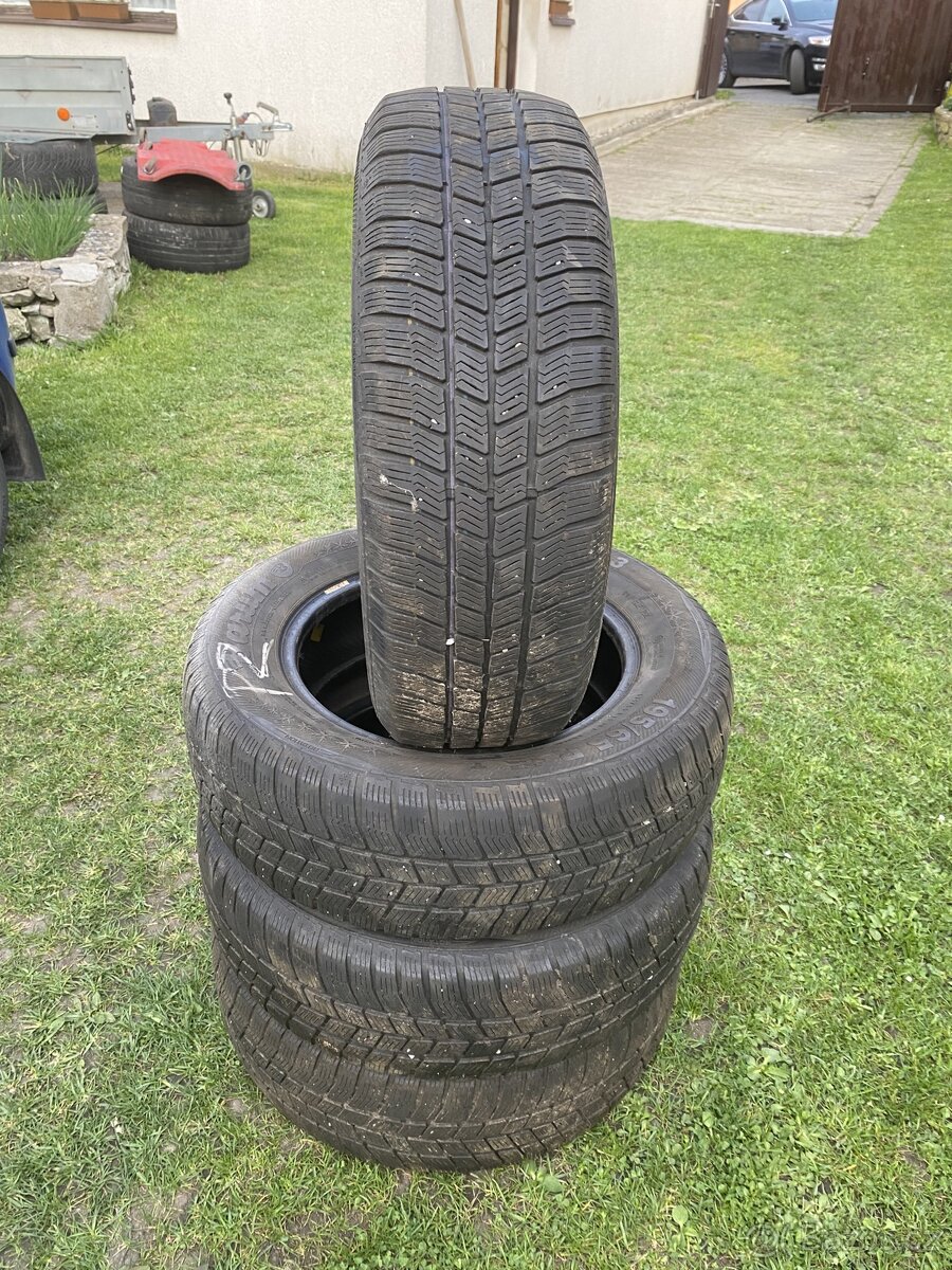 Zimní pneu 195/65 R15 91T