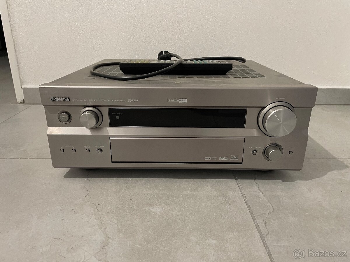 Yamaha receiver RX-V2500