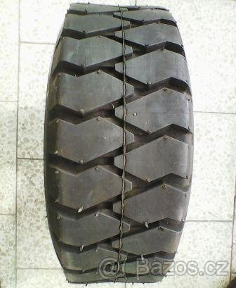 Pneu 18x7-8