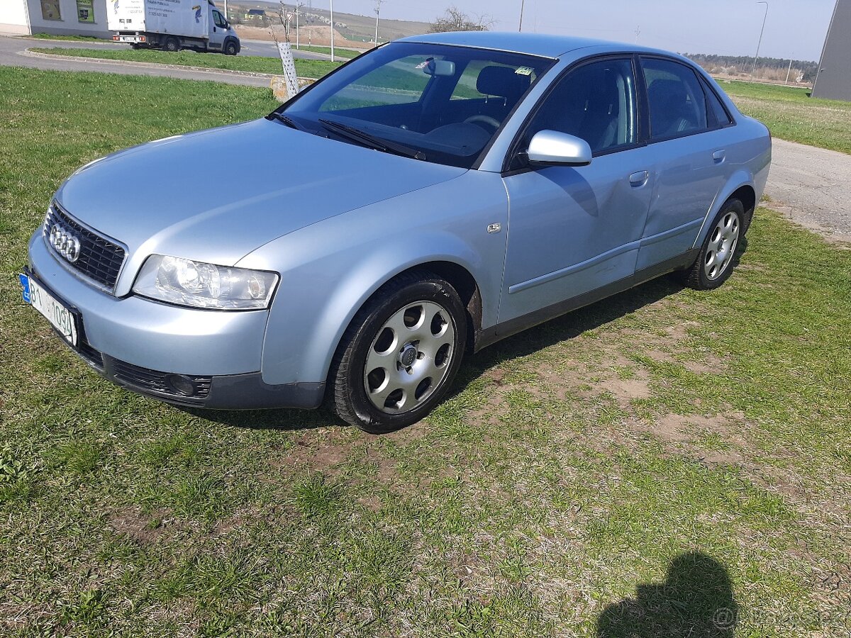 Audi A4 2.5 TDI 12Okw Klima Alu Model 2003