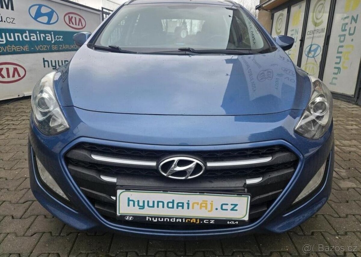 Hyundai i30 1.6-1MAJ.-PRAV.SERVIS-NÍZKÉ KM