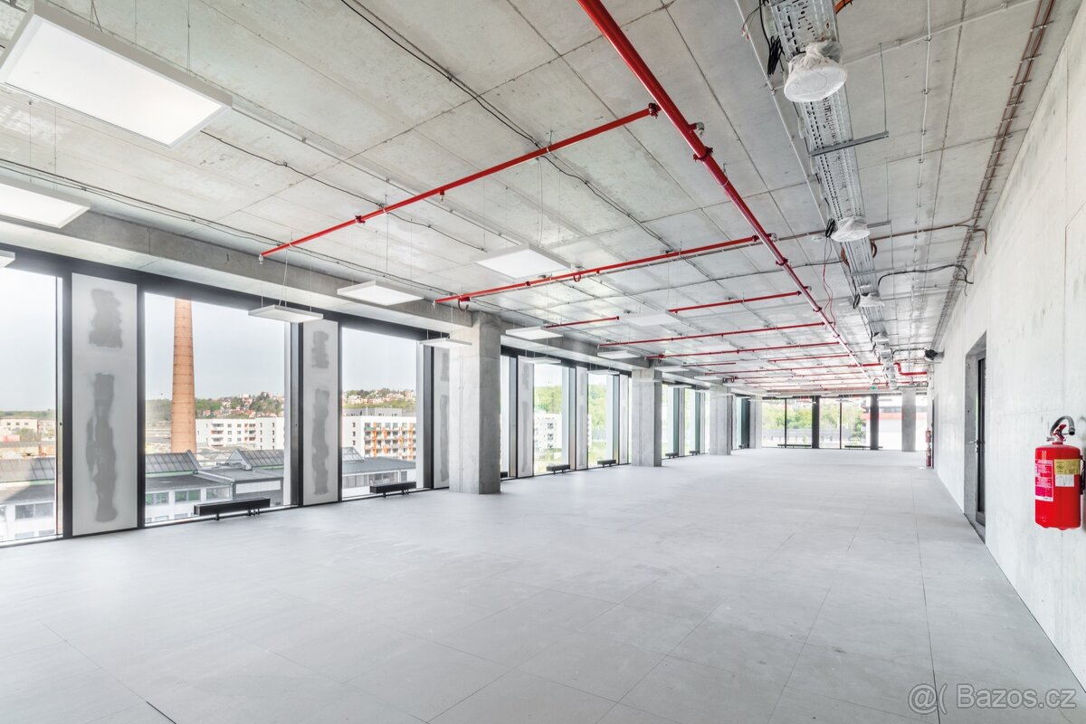 Pronájem kancelářských prostor 470 m2, Kolbenova, Praha - Vy