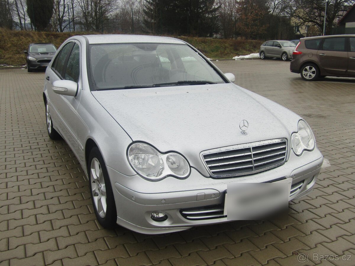 Mercedes-Benz Třída C 1.8K ,  105 kW benzín, 2006