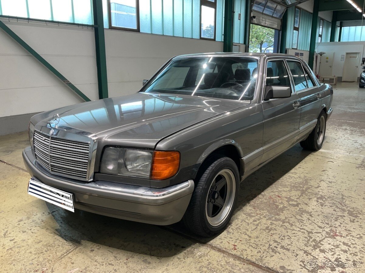 Mercedes-Benz S-Klasse SE 260 W126