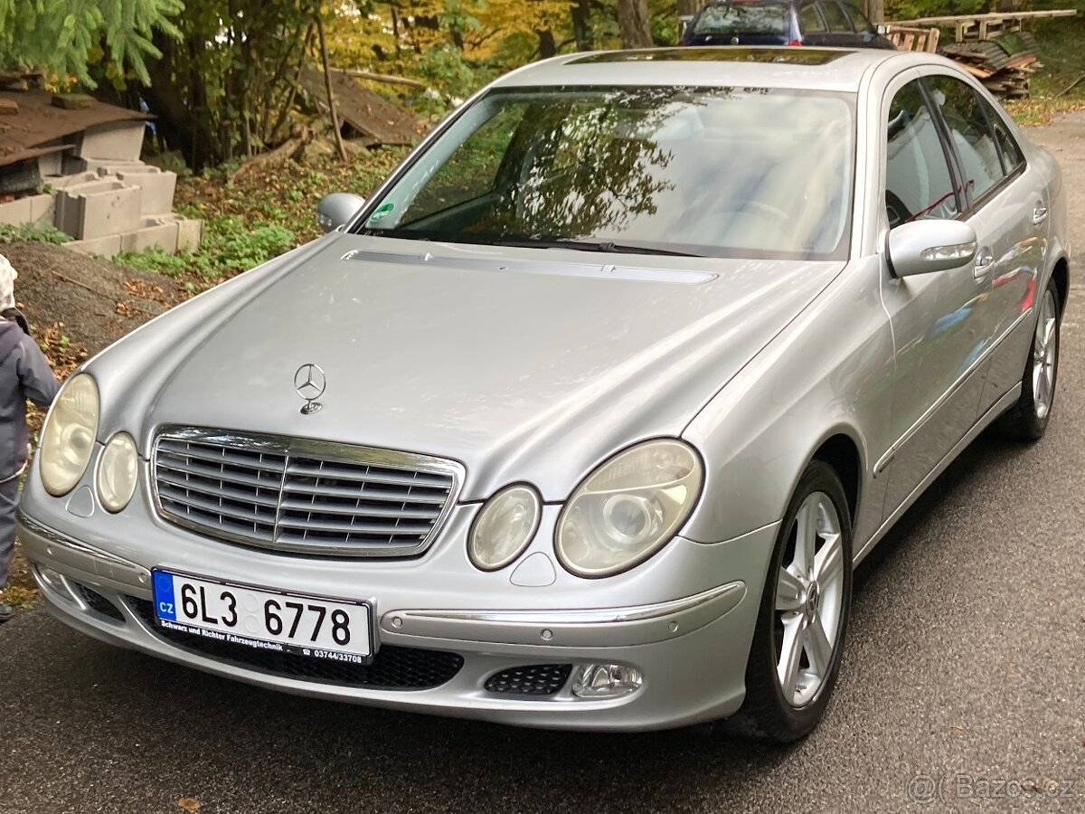 Mercedes-Benz E 240 4-MATIC