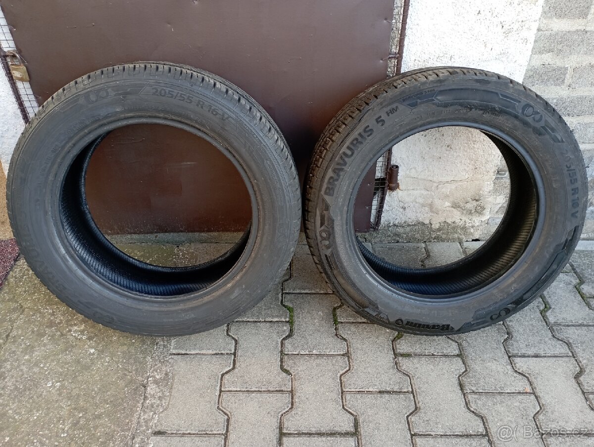 2x letní pneumatika Barum Bravuris 205/55 R16 91V