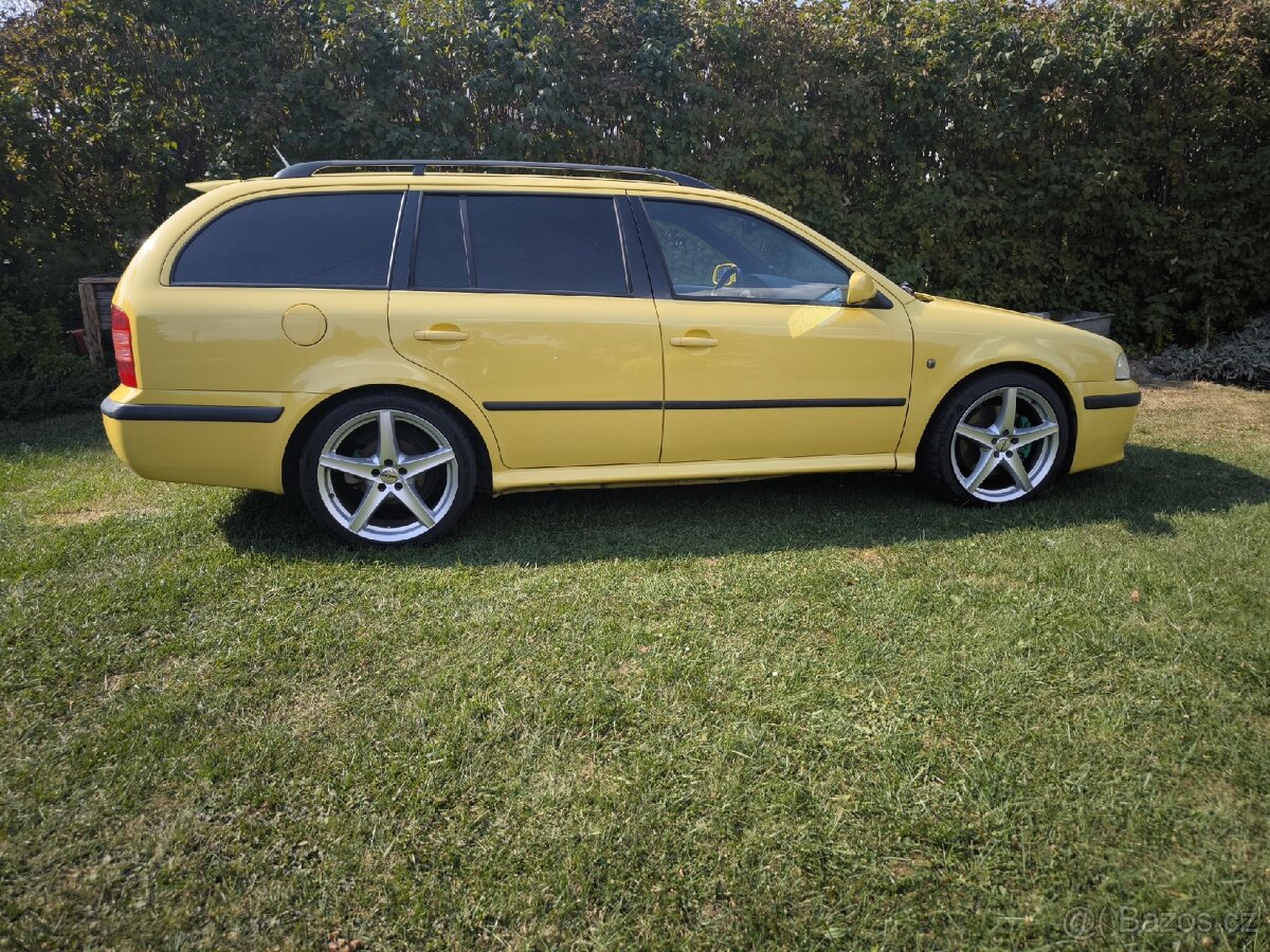 Škoda Octavia 1.8T VRs combi