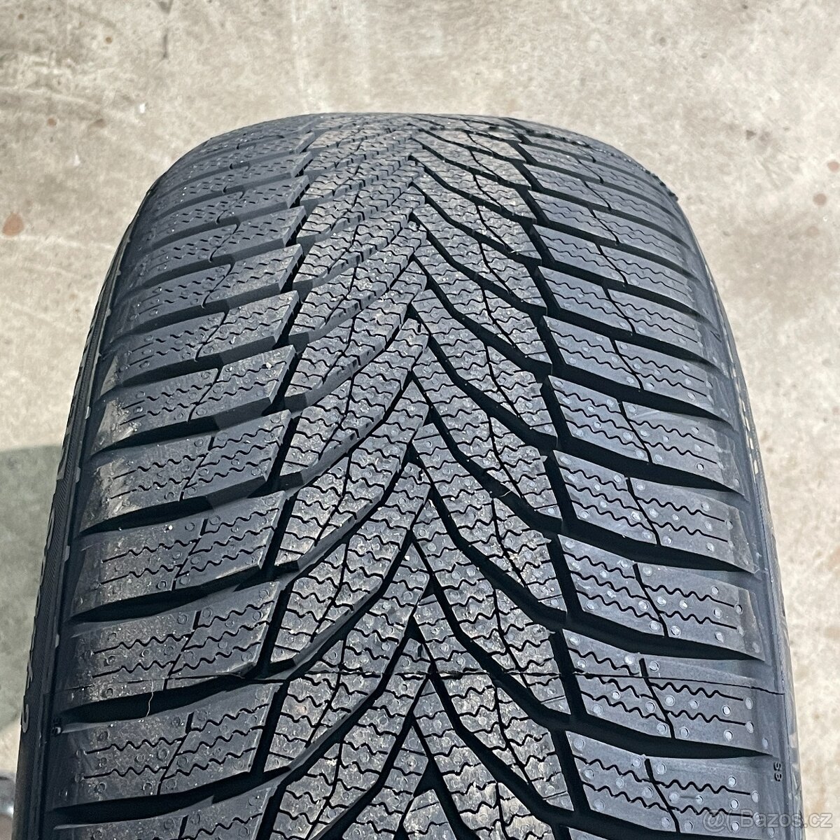 NOVÉ Zimní pneu 225/45 R17 94V Nexen