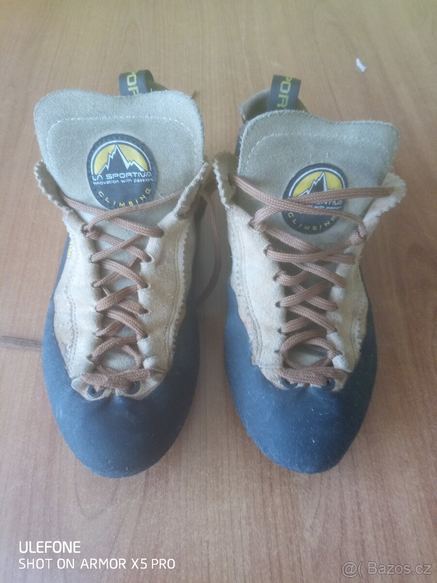 Lezečky La Sportiva Mythos vel. 42,5