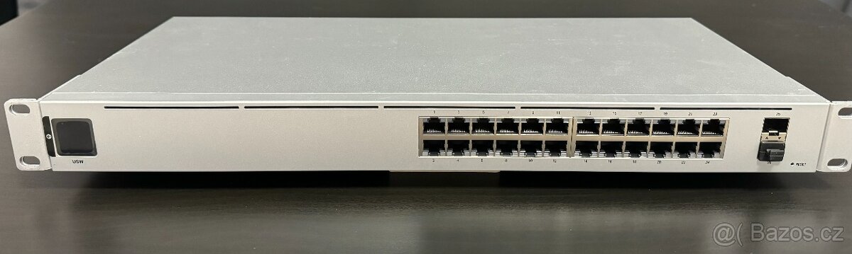 Switch Ubiquiti USW-24 Gen2