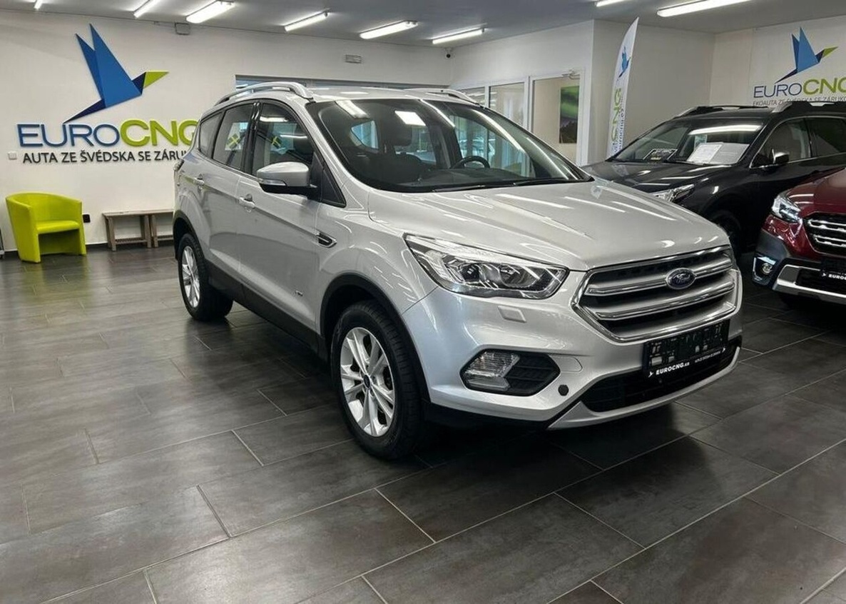 Ford Kuga 1.5 Titanium CNG+benzin Zar1R 110 kw