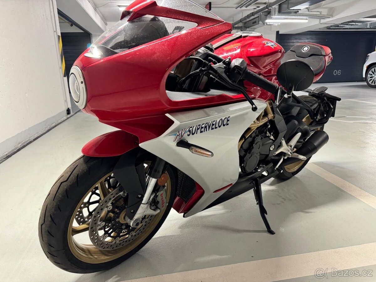 MV AUgusta SUPER VELOCE 800