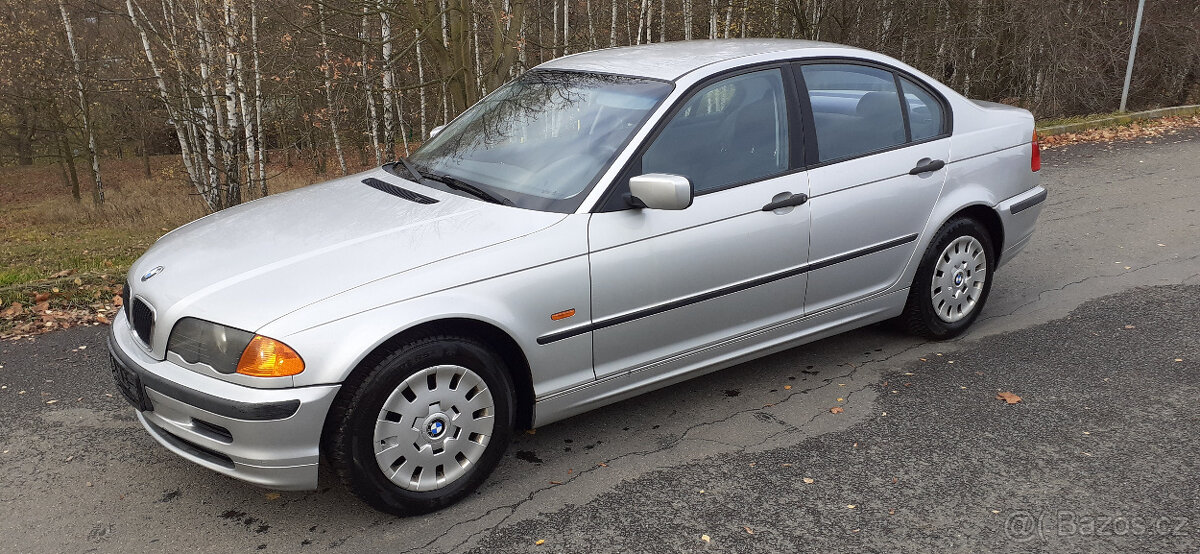 BMW 318i, model e46 sedan