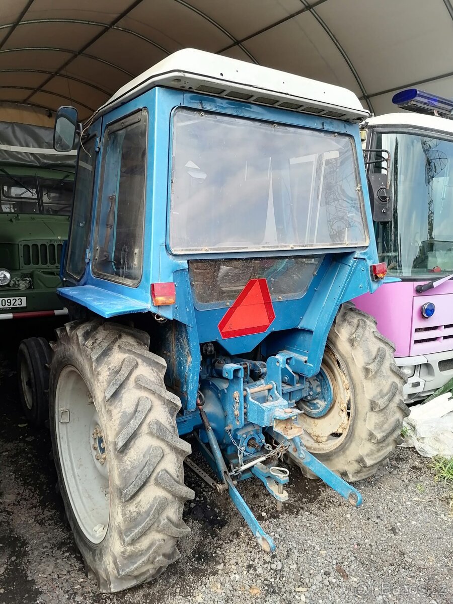 Traktor Ford 3600 originál stav