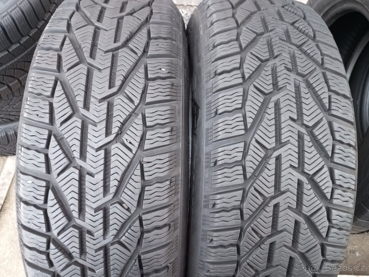 Zimní pneumatiky Strial 215/65 R16 102H XL