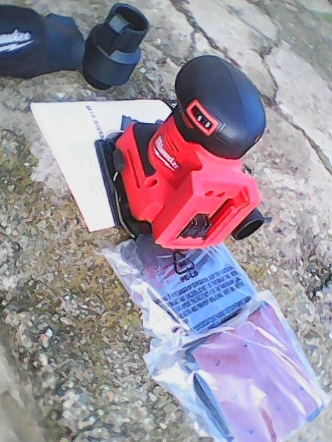 Milwaukee M18 BQSS-0 Aku Bruska vibrační