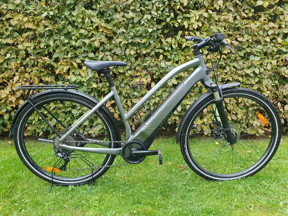 Městské elektrokolo SPECIALIZED, rám L(19), silná baterie