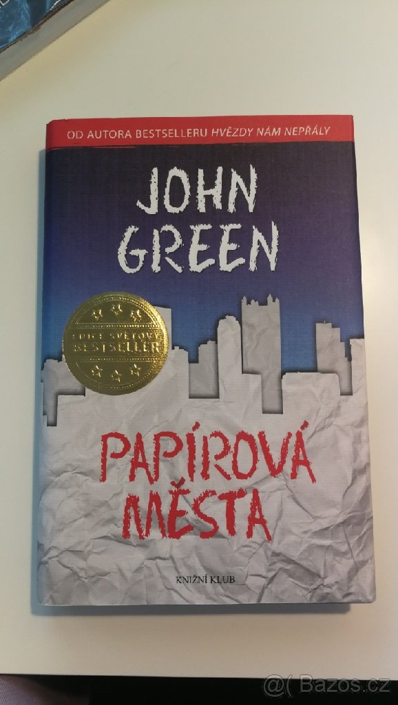 Kniha Papírová města John Green