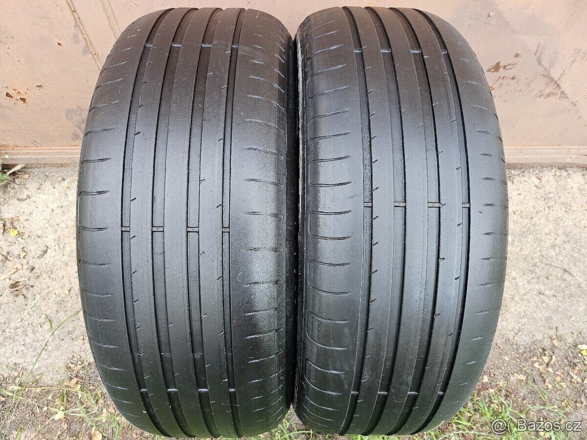 2 Letní pneumatiky Good Year EfficientGrip Perf. 215/55 R17