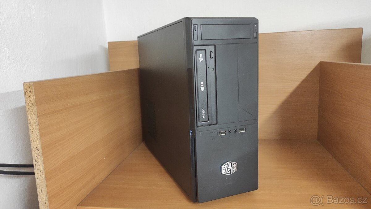 Počítač Intel core i3 3,50 GHz 8 GB RAM DDR3 120 GB SSD