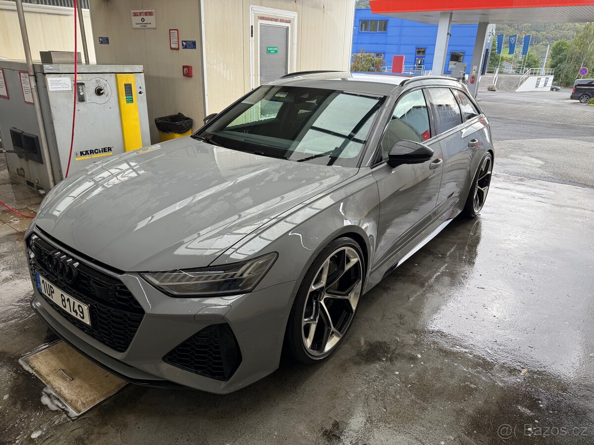 Audi RS6 Dynamic Package Plus 305 km/h