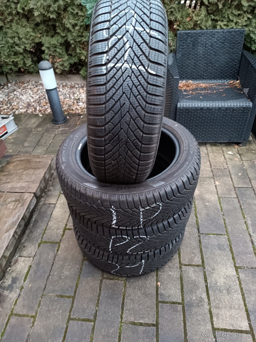 sada Pirelli Superb3 Passat B8 215.55.17 98V XL vzorek 95%