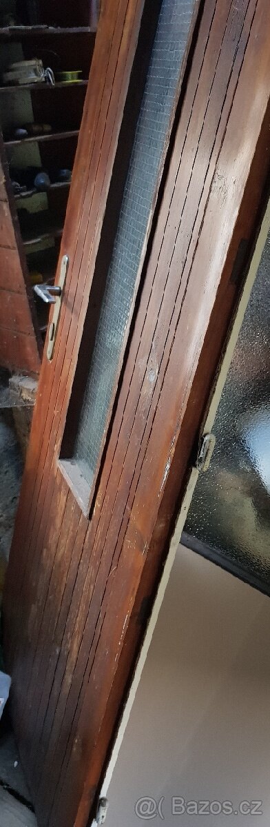 Dveře dřevěné starší