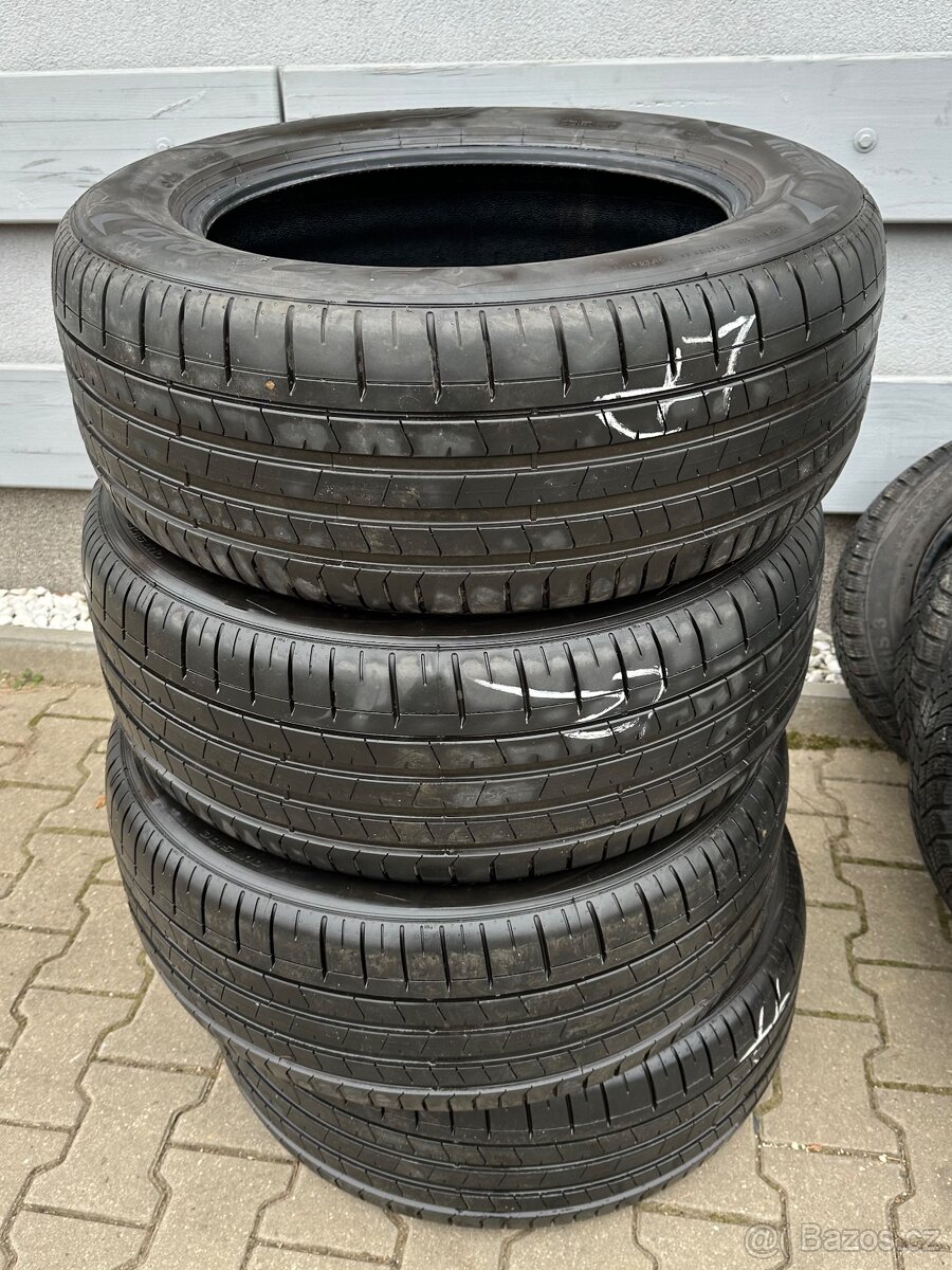 Pirelli P Zero PZ4 255/55 R19 107W 4ks