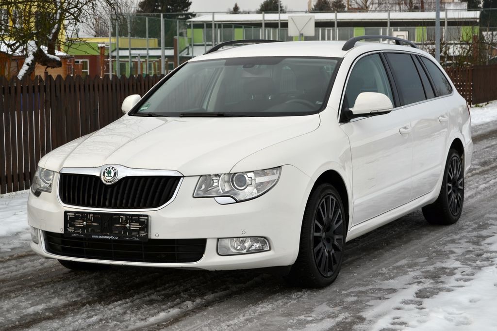 Škoda Superb 2.0 TDI 103kW Ambition kombi TOP STAV