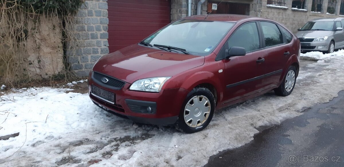 FORD FOCUS 1.6i 74KW velmi pěkný stav  STK 3/ 2026