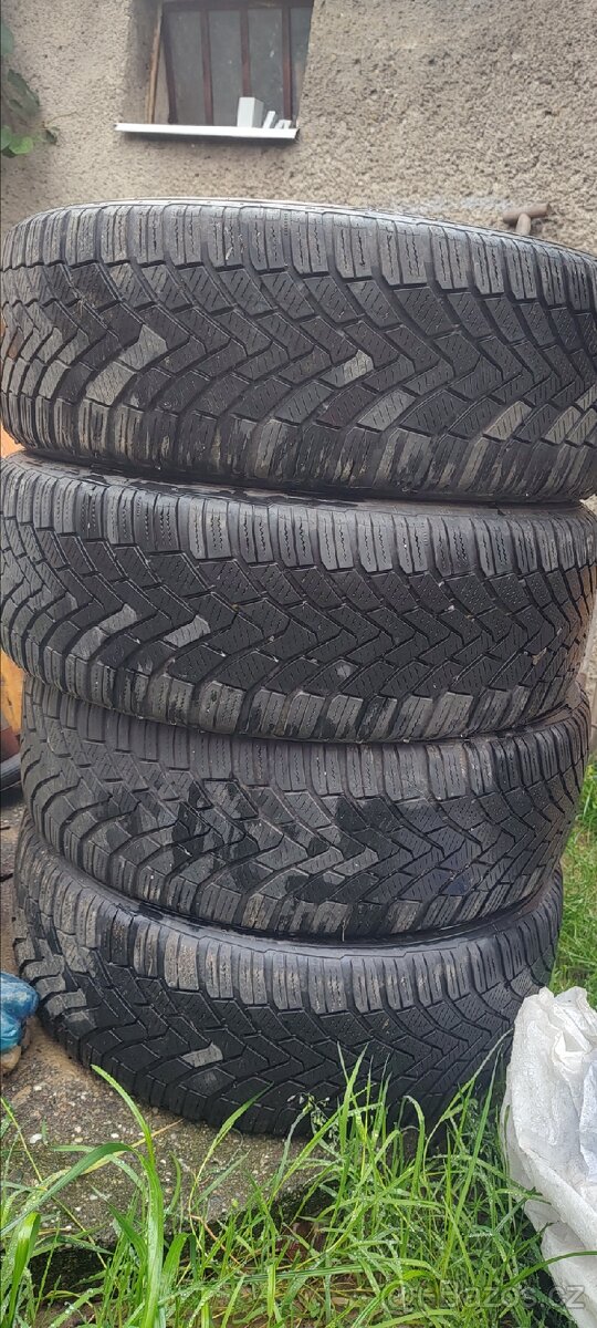 Zimní pneu Continental 205/55R16 , 205/55/16