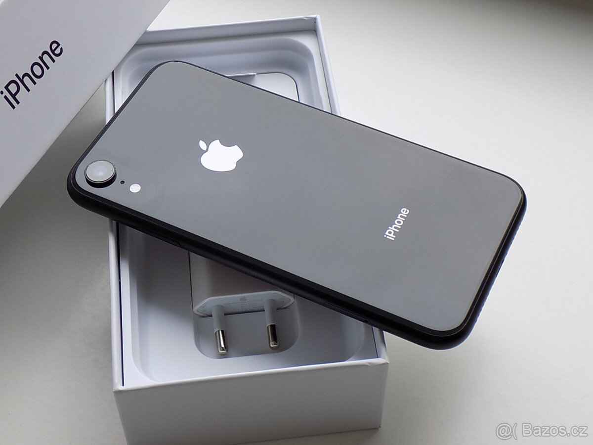 APPLE iPhone XR 64GB Black - ZÁRUKA 12 MĚSÍCŮ - KOMPLETNÍ