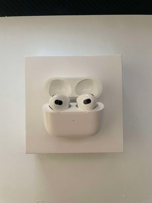 AirPods 3 Generace