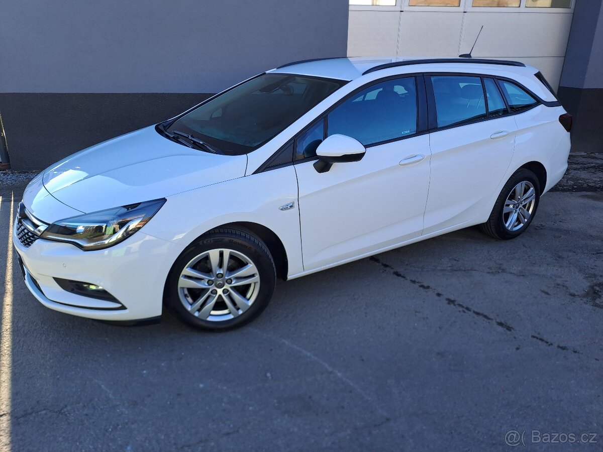 ASTRA combi 1.4T, r.18, 100000km, po 1. majiteli, PO SERVISE