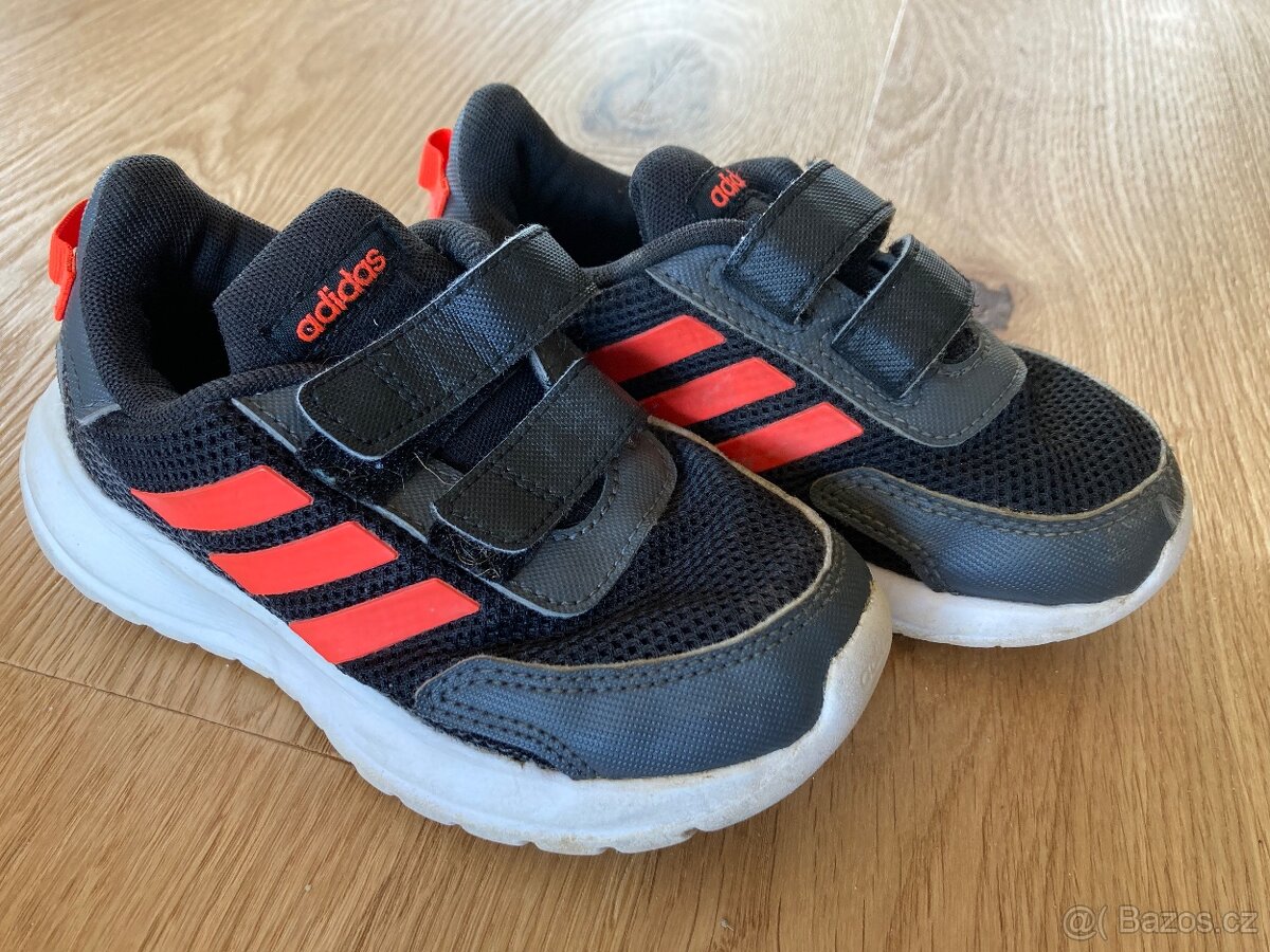 Tenisky Adidas 25/26