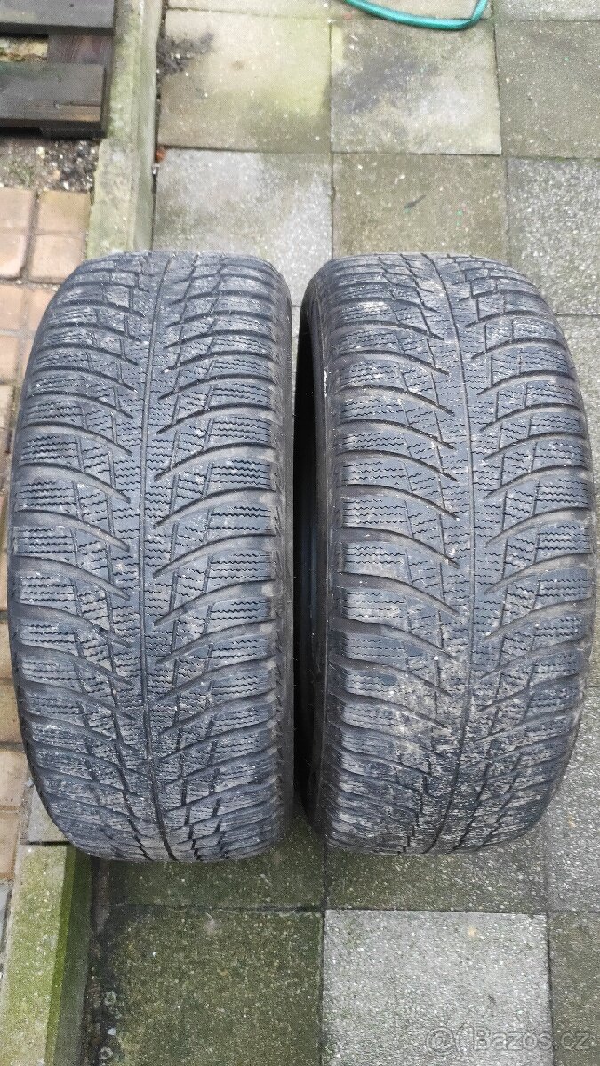 Zimní pneumatiky Bridgestone 205 55 R16