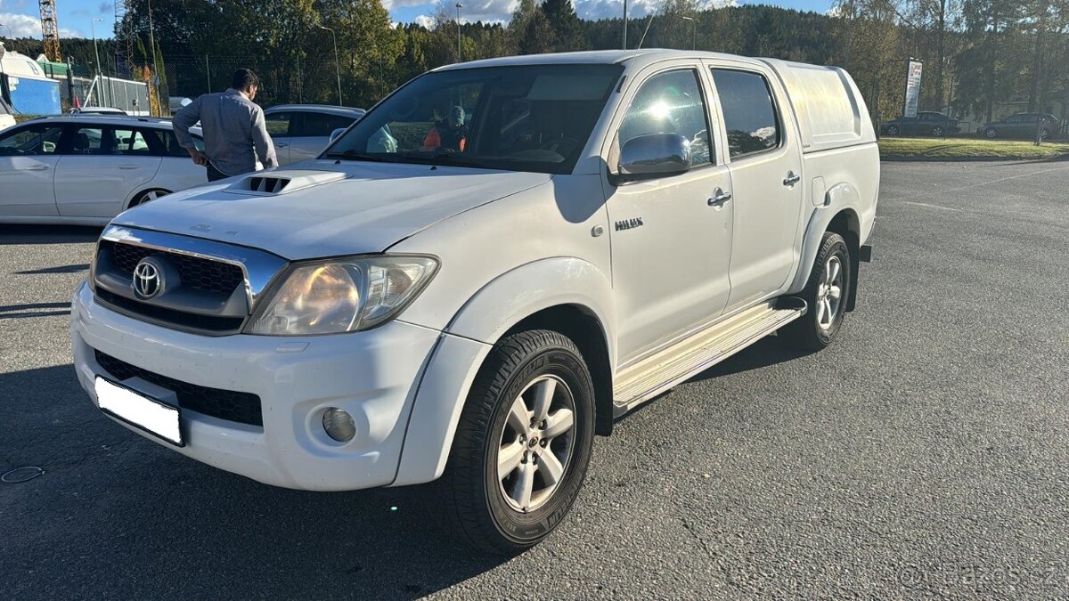 Toyota Hilux Double Cab 3.0 D-4D Automatic 2011