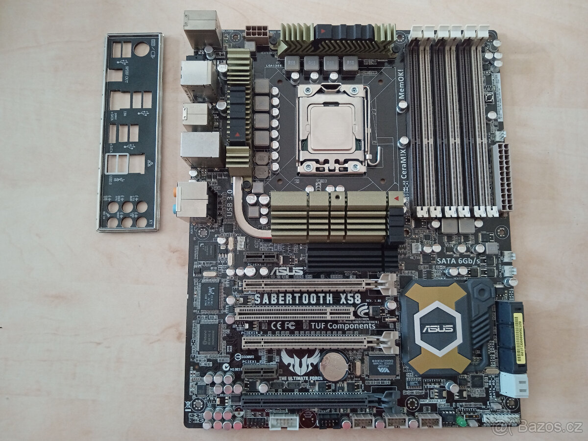 ASUS SABERTOOTH Intel X58 LGA1366 + CPU Intel® Core™ i7-950