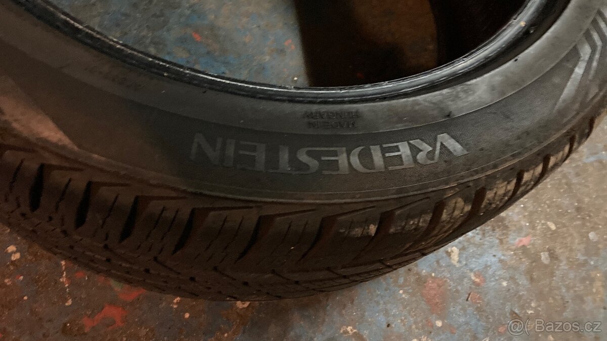 Pneu  225/45 R17 celoroční Vredestein Quatrac Pro