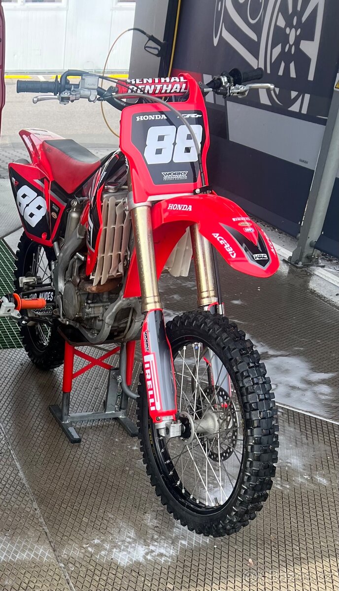 HONDA CRF 250 R