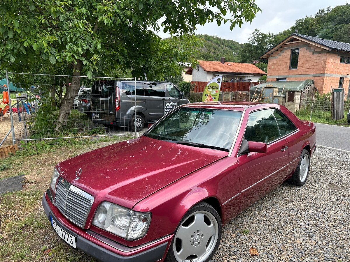 Prodám mercedes w124 coupé e220 model 95’