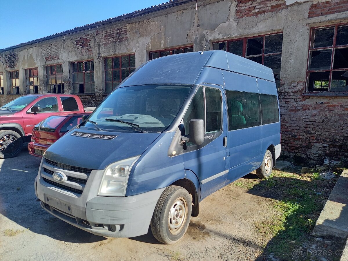 Prodám Ford Transit,r.v.2009,9 míst,obsah-2.2 tdci(85kw)