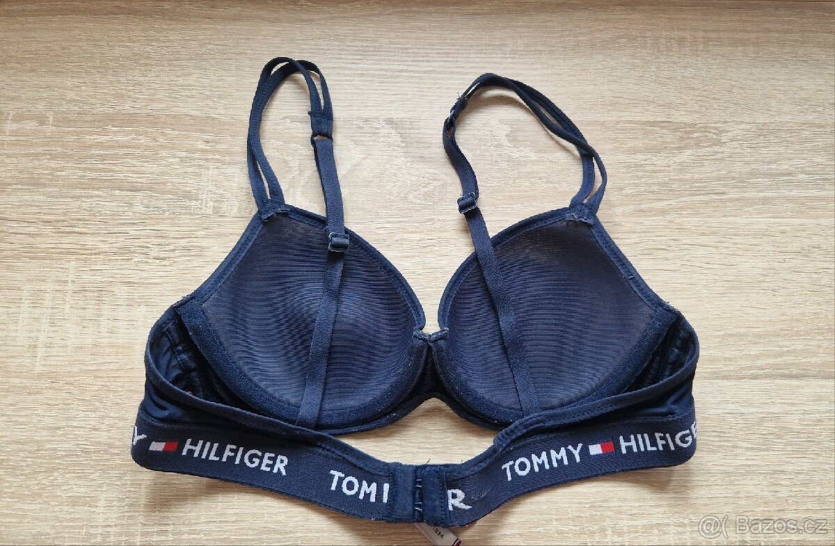 Dívčí podprsenka, zn. Tommy Hilfiger, 70B