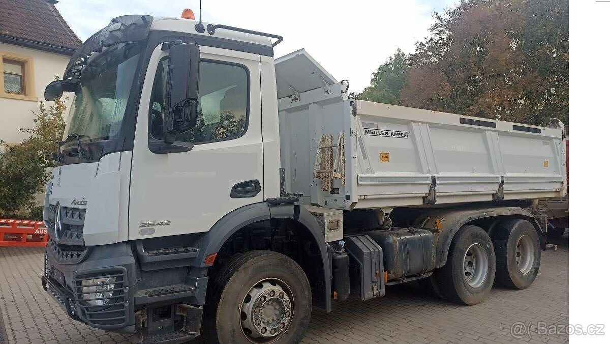 Mercedes Benz Arocs 6x4 sklápěč