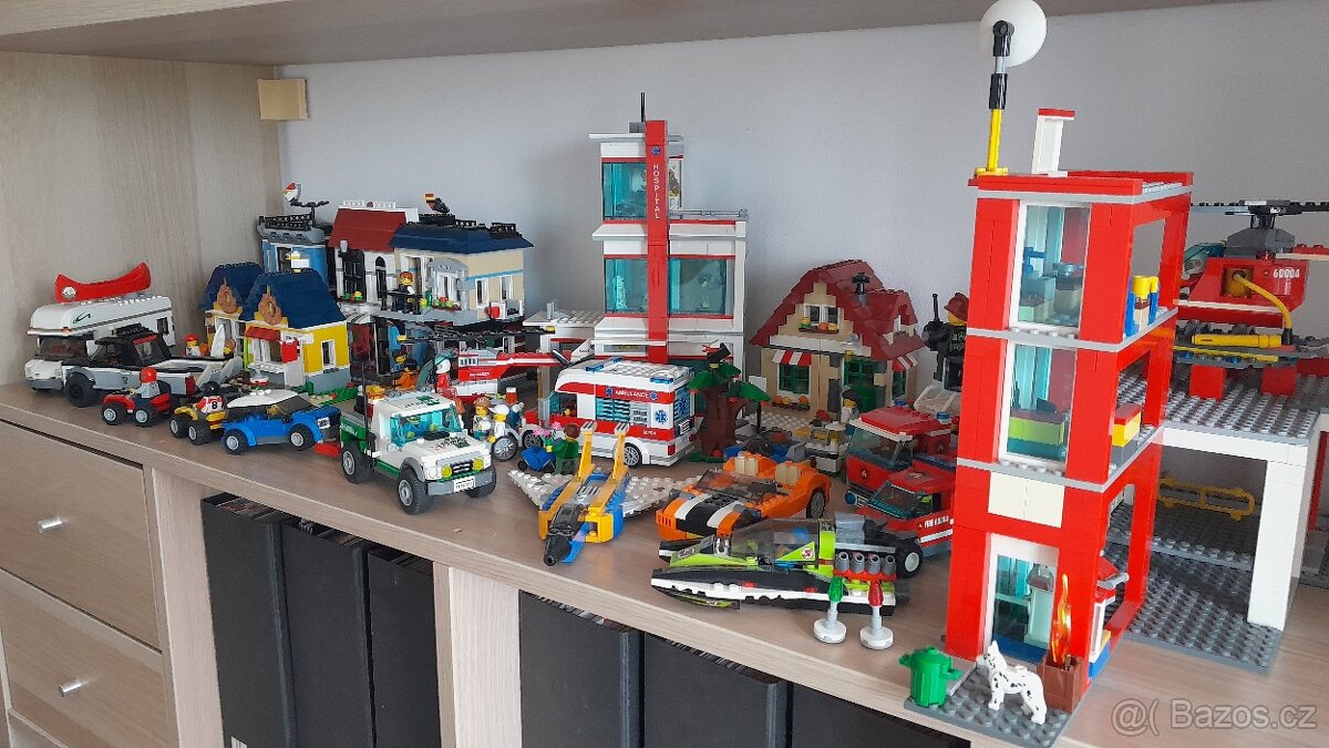 Několik stavebnic LEGO 2013-2019